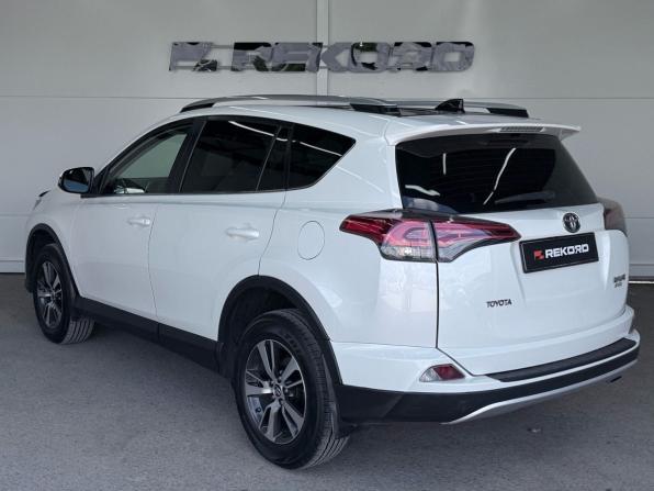 Toyota RAV4 IV (XA40) Рестайлинг с пробегом 2016 года, цена 2 499 000 рублей, 79800 км, внедорожник, Автокод Объявления