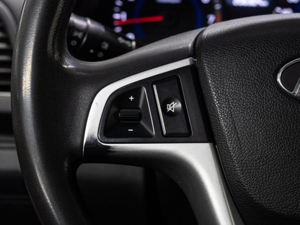 Hyundai Solaris I Рестайлинг с пробегом 2015 года, цена 780 000 рублей, 206301 км, седан, Автокод Объявления