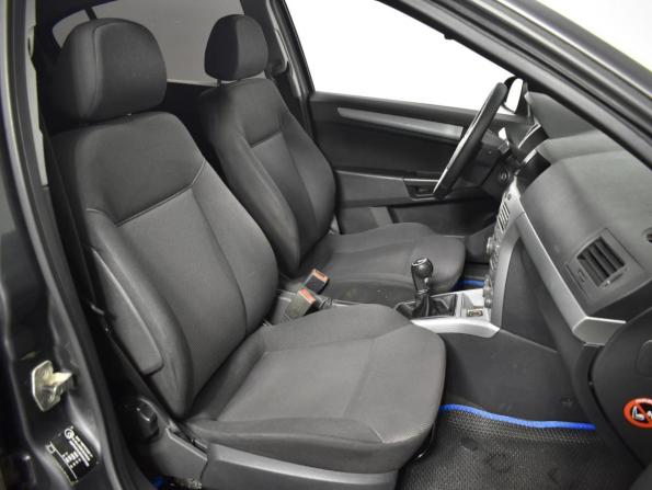 Opel Astra H Рестайлинг с пробегом 2012 года, цена 398 100 рублей, 360712 км, седан, Автокод Объявления