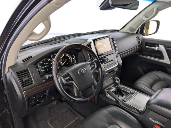 Toyota Land Cruiser 200 Series Рестайлинг 2 с пробегом 2016 года, цена 5 500 000 рублей, 185939 км, внедорожник, Автокод Объявления