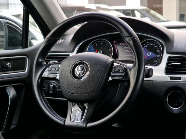 Volkswagen Touareg II с пробегом 2011 года, цена 1 690 000 рублей, 227221 км, внедорожник, Автокод Объявления