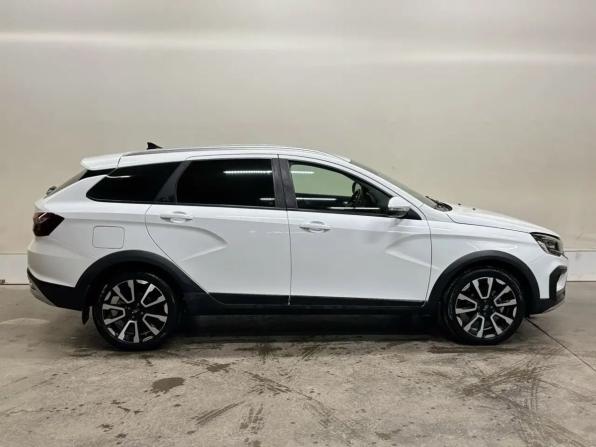 Lada (ВАЗ) Vesta I Рестайлинг (NG) с пробегом 2024 года, цена 1 409 000 рублей, 30370 км, универсал, Автокод Объявления