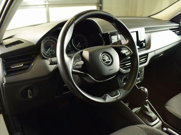Skoda Rapid II с пробегом 2021 года, цена 1 499 995 рублей, 150086 км, лифтбек, Автокод Объявления