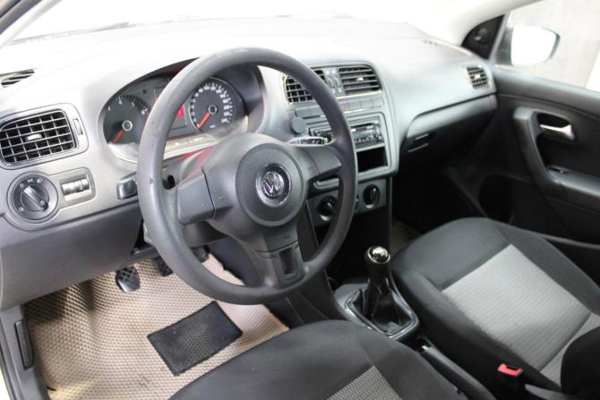 Volkswagen Polo V с пробегом 2014 года, цена 695 000 рублей, 217412 км, седан, Автокод Объявления