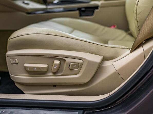 Lexus ES VI с пробегом 2013 года, цена 1 530 000 рублей, 337832 км, седан, Автокод Объявления