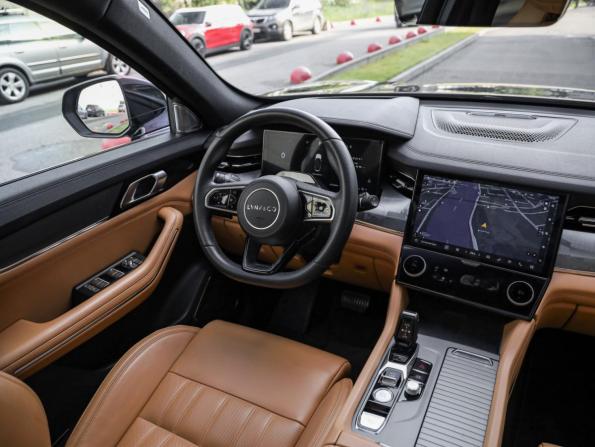 Lynk &amp; Co 09 с пробегом 2023 года, цена 5 450 000 рублей, 27636 км, внедорожник, Автокод Объявления