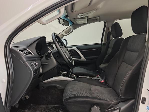 Mitsubishi Pajero Sport III с пробегом 2019 года, цена 2 800 000 рублей, 157706 км, внедорожник, Автокод Объявления