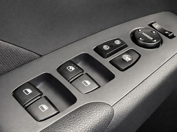 Hyundai Solaris II с пробегом 2018 года, цена 1 357 000 рублей, 86226 км, седан, Автокод Объявления