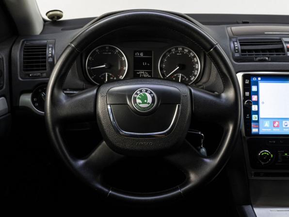 Skoda Octavia II (A5) Рестайлинг с пробегом 2012 года, цена 799 000 рублей, 217022 км, лифтбек, Автокод Объявления