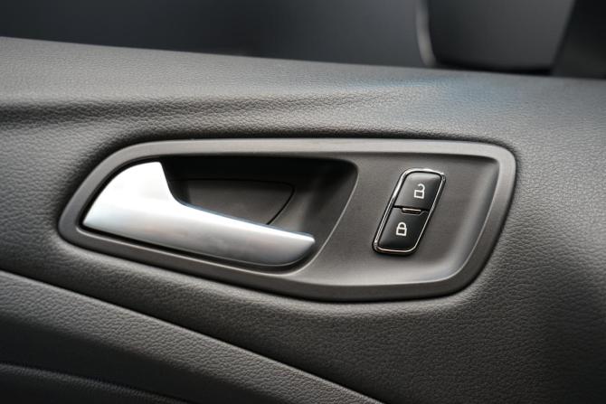 Ford Kuga II с пробегом 2013 года, цена 1 199 000 рублей, 260000 км, внедорожник, Автокод Объявления