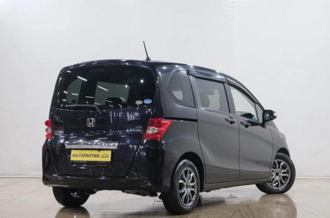 Honda Freed I с пробегом 2011 года, цена 969 000 рублей, 203000 км, компактвэн, Автокод Объявления