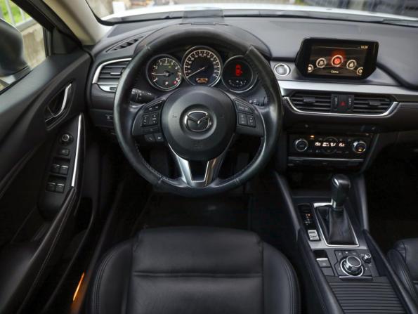 Mazda 6 III (GJ) Рестайлинг с пробегом 2016 года, цена 2 056 000 рублей, 60282 км, седан, Автокод Объявления