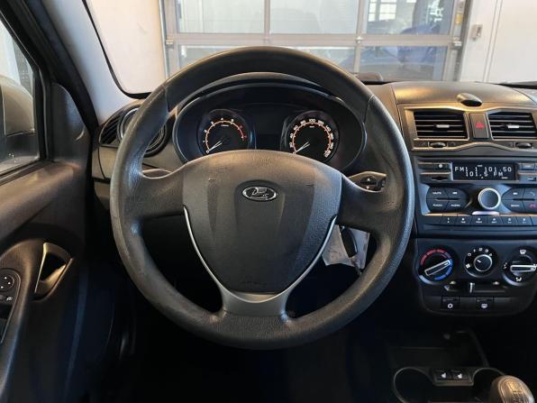 Lada (ВАЗ) Granta I Рестайлинг с пробегом 2021 года, цена 760 000 рублей, 62460 км, лифтбек, Автокод Объявления