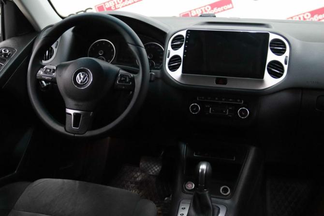 Volkswagen Tiguan I Рестайлинг с пробегом 2015 года, цена 1 470 750 рублей, 249459 км, внедорожник, Автокод Объявления