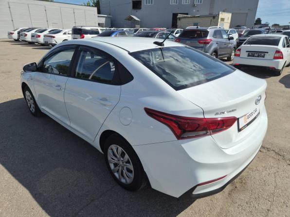 Hyundai Solaris II с пробегом 2017 года, цена 1 160 000 рублей, 161628 км, седан, Автокод Объявления