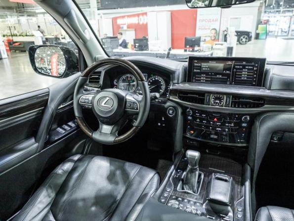 Lexus LX III Рестайлинг 2 с пробегом 2015 года, цена 5 199 000 рублей, 294411 км, внедорожник, Автокод Объявления