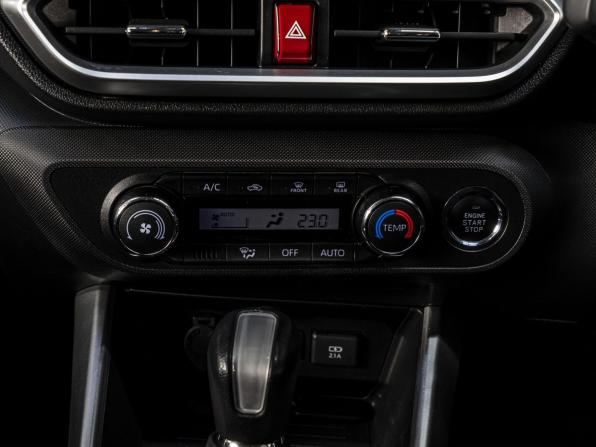Toyota Raize I с пробегом 2021 года, цена 1 949 000 рублей, 89317 км, внедорожник, Автокод Объявления