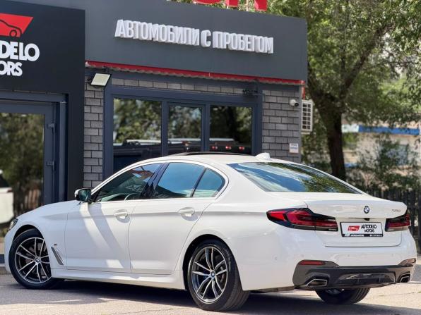 BMW 5 серии VII (G30/G31/G38) Рестайлинг с пробегом 2021 года, цена 4 890 000 рублей, 56339 км, седан, Автокод Объявления
