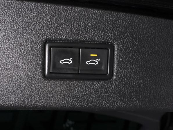 Volkswagen Tiguan II с пробегом 2017 года, цена 1 979 000 рублей, 224011 км, внедорожник, Автокод Объявления