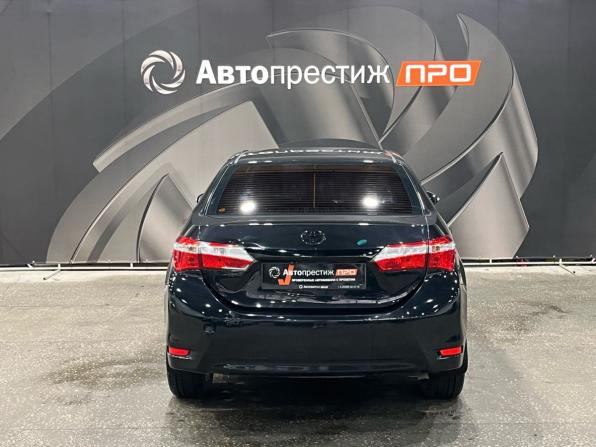 Toyota Corolla XI (E160 E170 E180) с пробегом 2014 года, цена 1 020 000 рублей, 176381 км, седан, Автокод Объявления