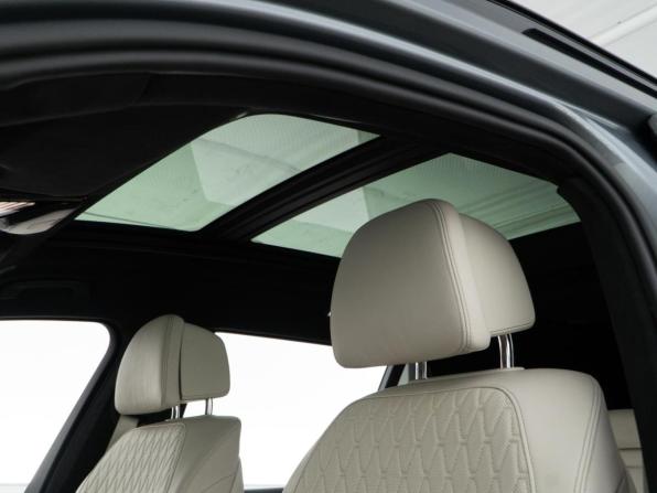 BMW X7 I (G07) Рестайлинг с пробегом 2022 года, цена 12 997 077 рублей, 26115 км, внедорожник, Автокод Объявления