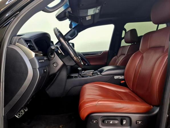 Lexus LX III Рестайлинг 2 с пробегом 2018 года, цена 10 590 000 рублей, 84670 км, внедорожник, Автокод Объявления