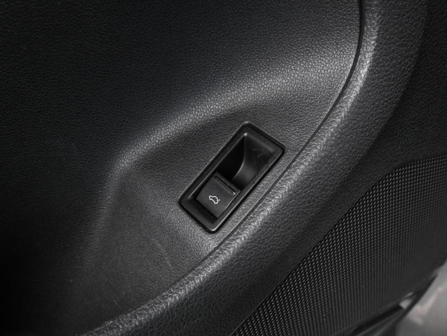 Volkswagen Jetta VI Рестайлинг Ростов-на-Дону  - изображение 16