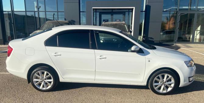Skoda Rapid I с пробегом 2016 года, цена 999 000 рублей, 170276 км, лифтбек, Автокод Объявления