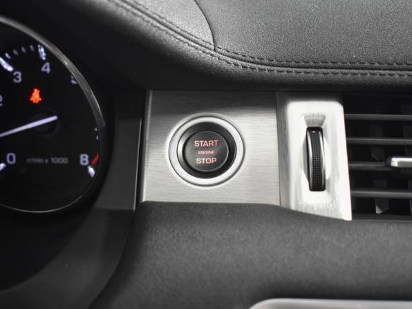 Land Rover Range Rover Evoque I с пробегом 2014 года, цена 1 775 980 рублей, 159042 км, внедорожник, Автокод Объявления