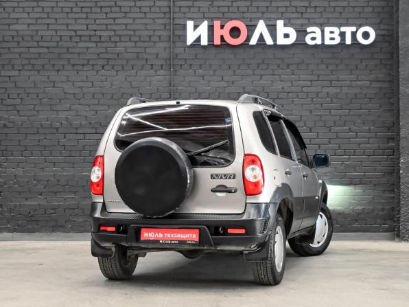 Chevrolet Niva I Рестайлинг с пробегом 2012 года, цена 350 000 рублей, 253594 км, внедорожник, Автокод Объявления
