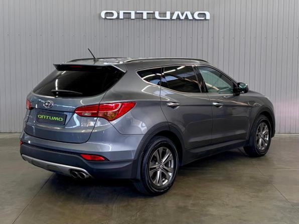 Hyundai Santa Fe III с пробегом 2013 года, цена 1 727 000 рублей, 216163 км, внедорожник, Автокод Объявления