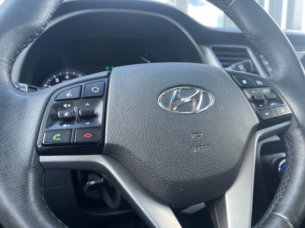 Hyundai Tucson III с пробегом 2017 года, цена 1 890 000 рублей, 124000 км, внедорожник, Автокод Объявления