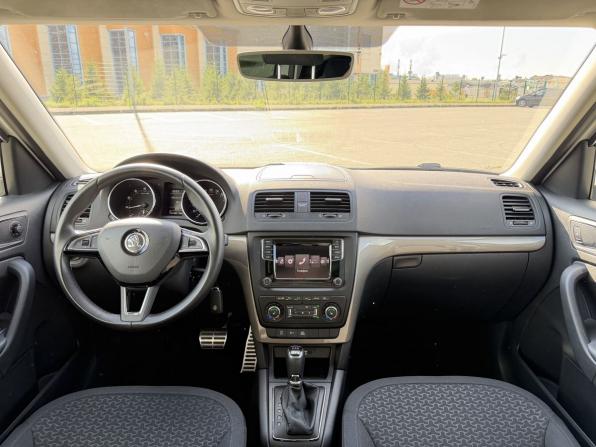 Skoda Yeti I Рестайлинг с пробегом 2016 года, цена 1 650 000 рублей, 131200 км, внедорожник, Автокод Объявления