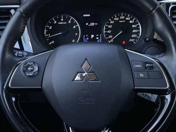 Mitsubishi Outlander III Рестайлинг 2 с пробегом 2017 года, цена 1 619 000 рублей, 153387 км, внедорожник, Автокод Объявления