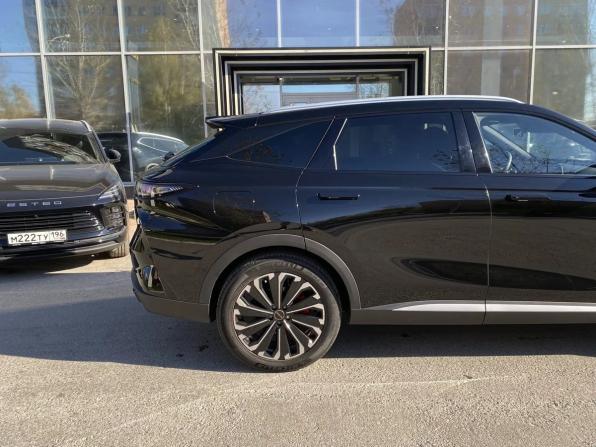 Exeed RX с пробегом 2023 года, цена 3 099 000 рублей, 18100 км, внедорожник, Автокод Объявления