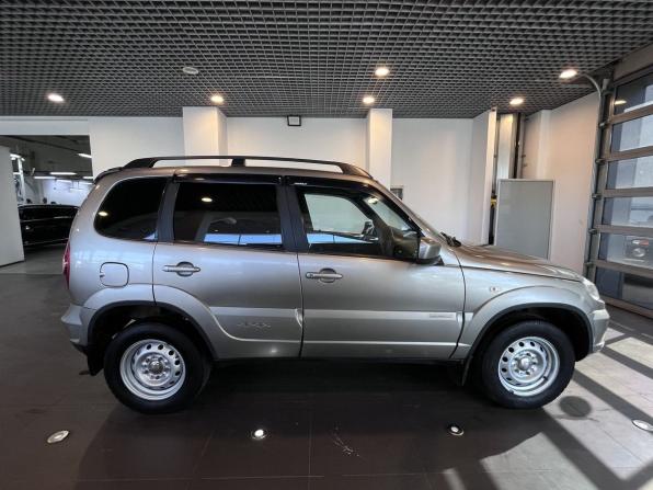 Chevrolet Niva I Рестайлинг с пробегом 2015 года, цена 475 000 рублей, 200673 км, внедорожник, Автокод Объявления