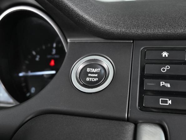 Land Rover Discovery Sport I с пробегом 2017 года, цена 2 199 000 рублей, 160787 км, внедорожник, Автокод Объявления
