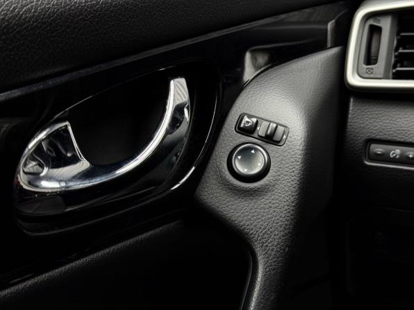 Nissan Qashqai II с пробегом 2015 года, цена 1 579 000 рублей, 107000 км, внедорожник, Автокод Объявления