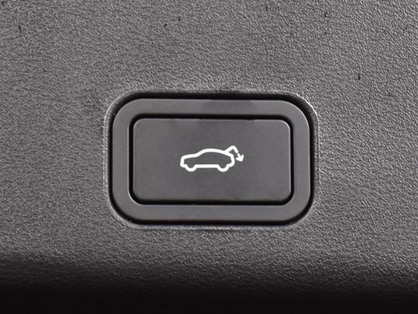 Geely Monjaro I Рестайлинг 2 с пробегом 2026 года, цена 3 989 995 рублей, 21 км, внедорожник, Автокод Объявления