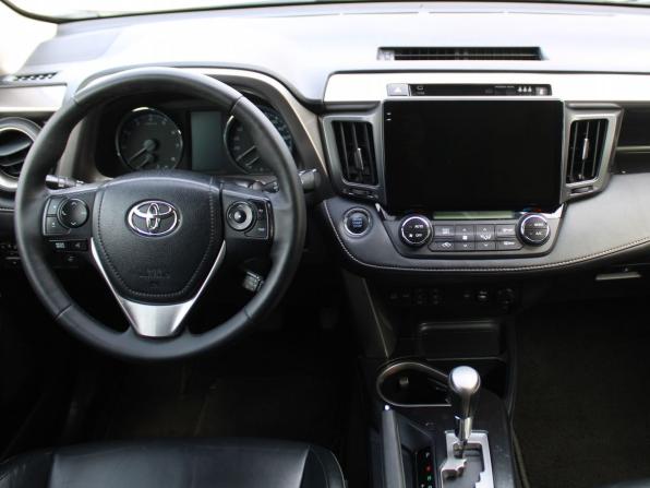 Toyota RAV4 IV (XA40) Рестайлинг с пробегом 2015 года, цена 2 099 000 рублей, 160495 км, внедорожник, Автокод Объявления