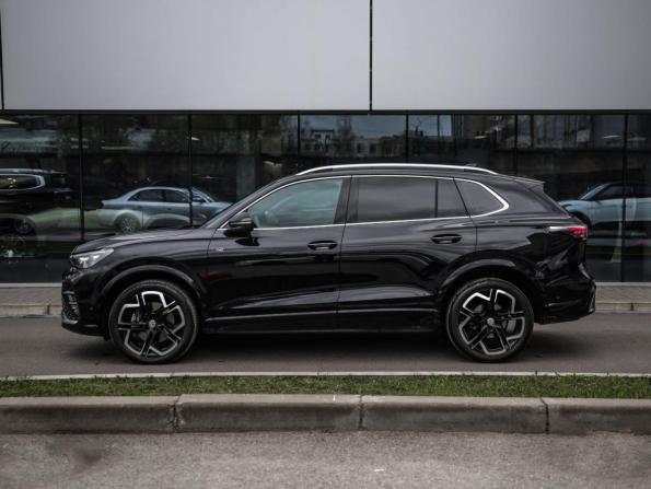 Volkswagen Tiguan III (China Market) с пробегом 2024 года, цена 4 599 000 рублей, 37050 км, внедорожник, Автокод Объявления