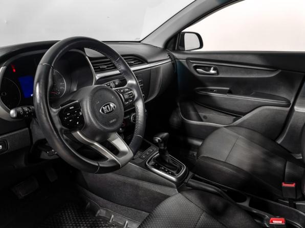 Kia Rio IV Рестайлинг с пробегом 2020 года, цена 1 515 000 рублей, 127067 км, седан, Автокод Объявления