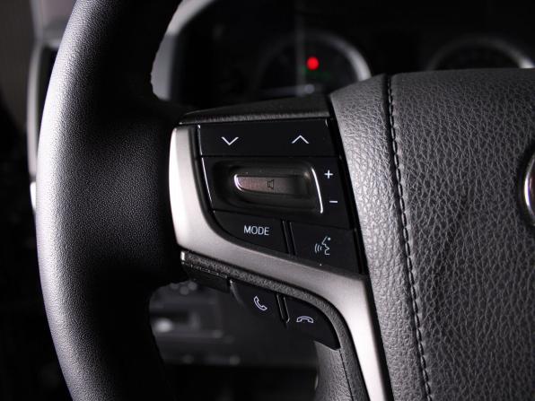 Toyota Land Cruiser 200 Series Рестайлинг 2 с пробегом 2016 года, цена 5 950 000 рублей, 220000 км, внедорожник, Автокод Объявления
