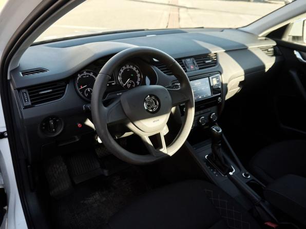 Skoda Octavia III (A7) Рестайлинг с пробегом 2019 года, цена 1 748 000 рублей, 110201 км, лифтбек, Автокод Объявления