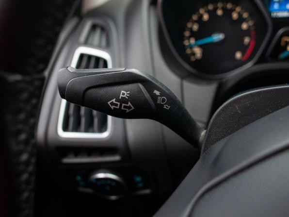 Ford Focus III Рестайлинг с пробегом 2016 года, цена 940 000 рублей, 173698 км, хэтчбек, Автокод Объявления