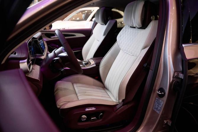 Новый Hongqi H9 I 2024 года, цена 5 880 000 рублей, седан, Автокод Объявления