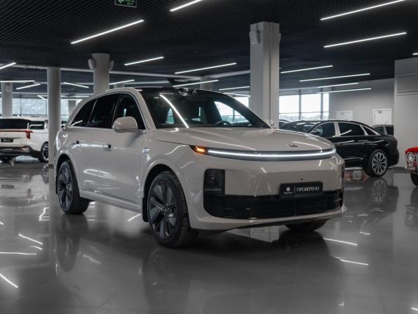 Li Auto (Lixiang) L6 с пробегом 2024 года, цена 5 440 000 рублей, 48096 км, внедорожник, Автокод Объявления