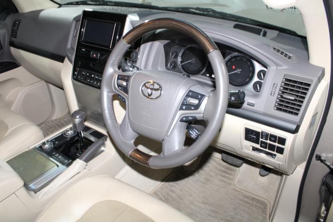Toyota Land Cruiser 200 Series Рестайлинг 2 с пробегом 2019 года, цена 7 300 000 рублей, 36300 км, внедорожник, Автокод Объявления