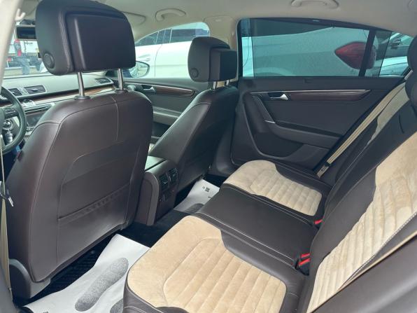 Volkswagen Passat B7 с пробегом 2013 года, цена 1 380 000 рублей, 137649 км, седан, Автокод Объявления