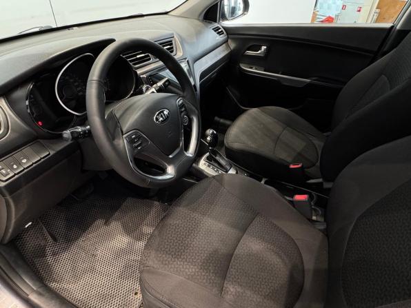 Kia Rio III Рестайлинг с пробегом 2016 года, цена 890 000 рублей, 235473 км, седан, Автокод Объявления